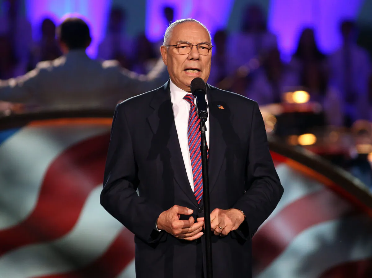 Former Gen. Colin Powell onstage at A Capitol Fourth concert at the U.S. Capitol on July 4, 2016. (Paul Morigi/Getty Images for Capital Concerts)