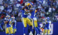 Stafford Throws 4 TDs, D Forces 4 TOs, Rams Rout Giants