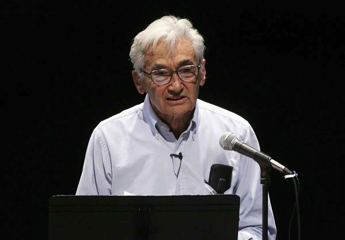 Author Howard Zinn, reads on stage at the Celebrity Reading Of "Voices Of A People's History Of The United States" held at the Japan America Theatre in Los Angeles, Calif., on Oct. 5, 2005. (Frazer Harrison/Getty Images)