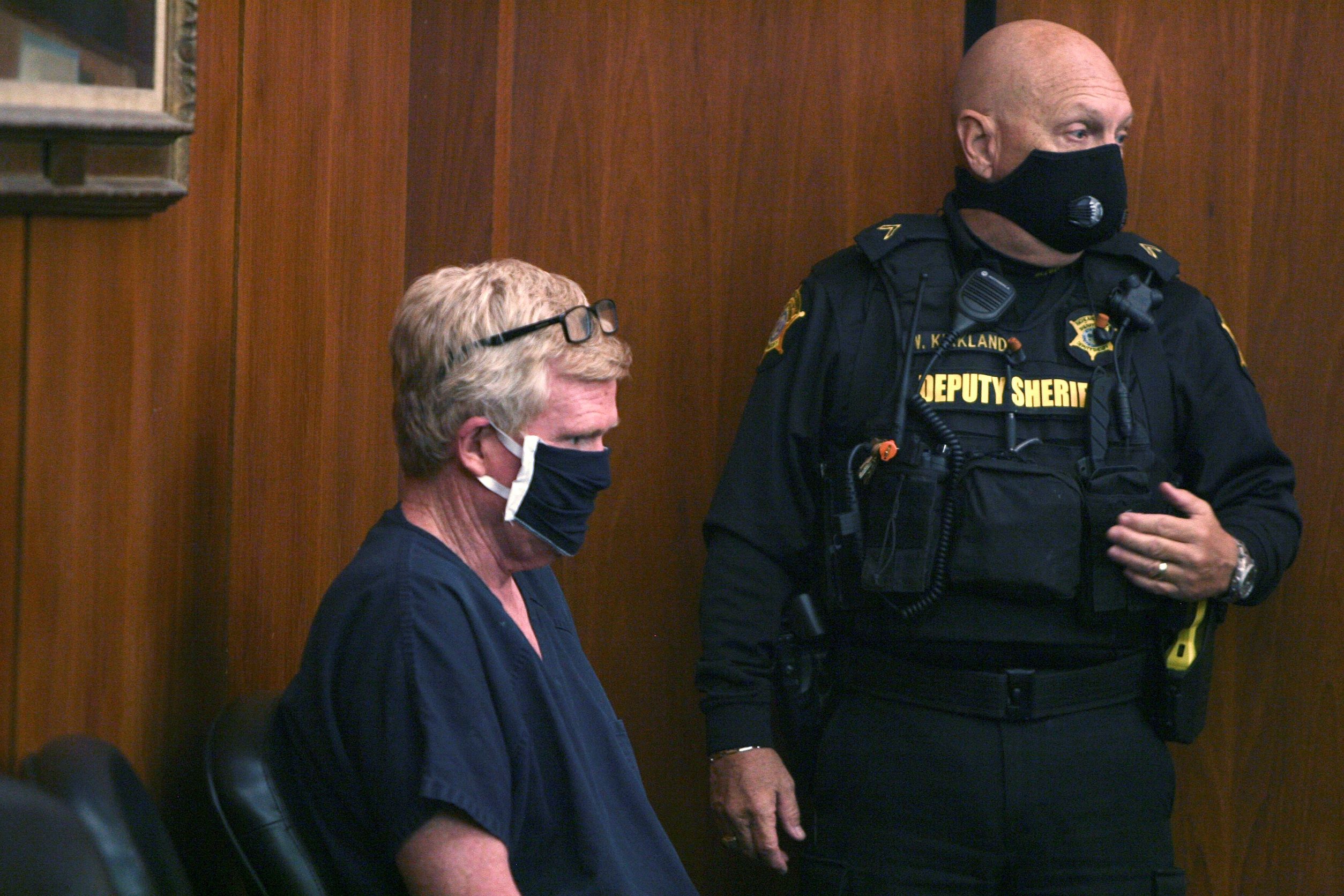 Alex Murdaugh Attorneys Ask Judge to Lower $7 Million Bond - Vimarsana News