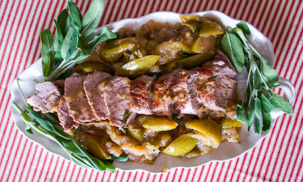 Pork and apples are a classic autumnal combination; fresh sage makes it a delightful trio. (Victoria de la Maza)