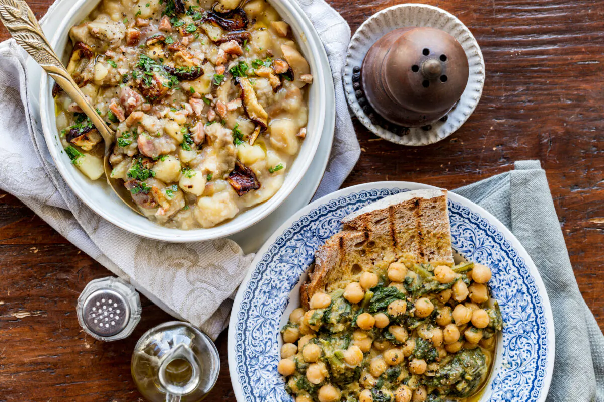 These affordable, filling soups are a perfect example of the Italian cucina povera: They stretch simple seasonal vegetables, legumes, or stale bread into satisfying dishes meant to feed a crowd. (Giulia Scarpaleggia)