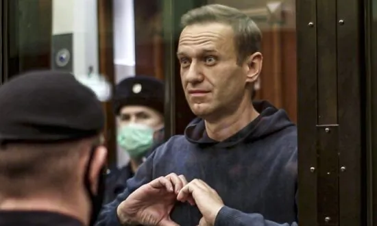 Jailed Russian Opposition Leader Navalny Wins Top EU Prize