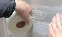 Make Invisible Joints When Applying Drywall Tape