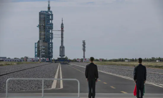 General: China Trying to Become the Most Dominant Force in Space
