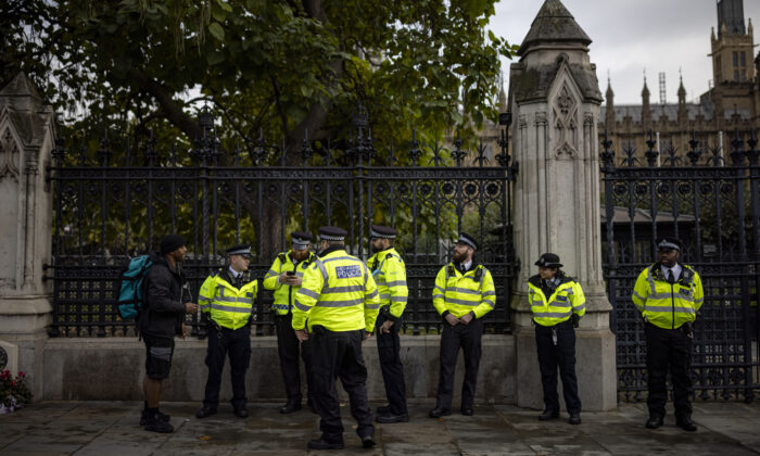 Metropolitan Police officers are seen outside Parliament in London on Oct. 16, 2021. (Rob Pinney/Getty Images)