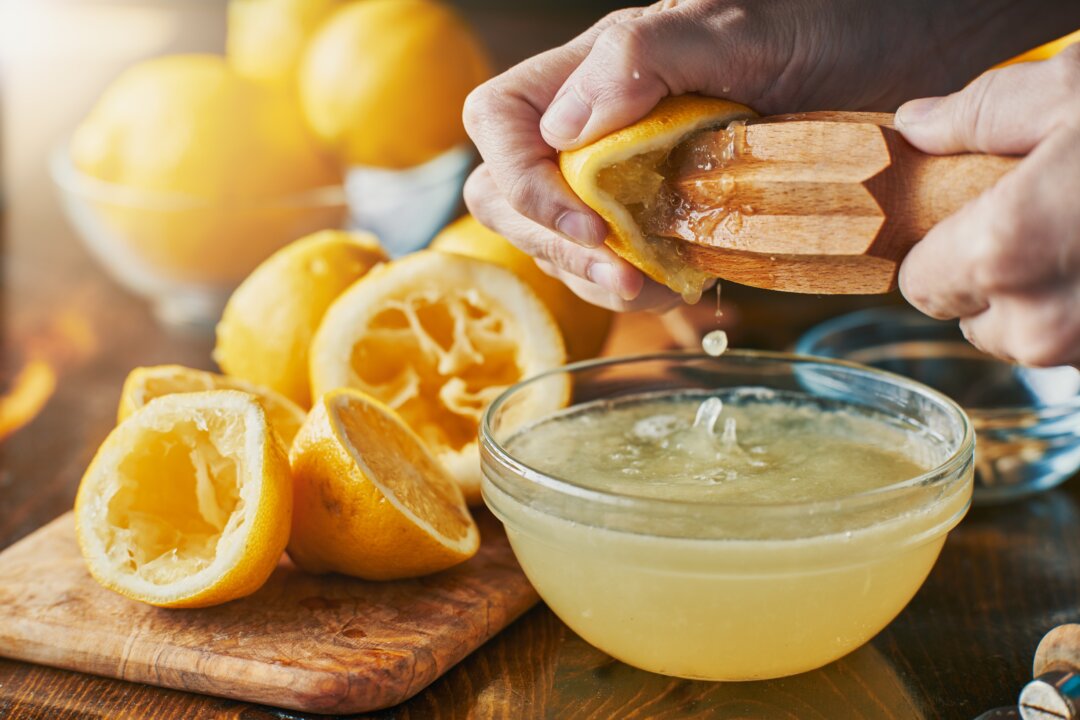 Kidney stones occur and reoccur in a considerable number of people in the Western world. Natural remedies can help. (Joshua Resnick/Shutterstock)
