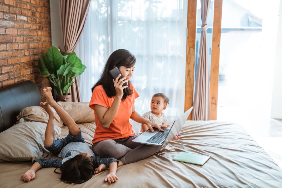 When we try to accomplish too many tasks at once, we’re more likely to become distracted, overwhelmed, or inefficient. (Odua Images/Shutterstock)