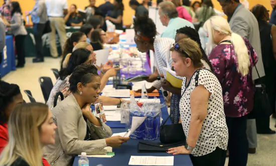 Private-Sector Job Growth Beats Forecasts in November With 534,000 New Positions Added