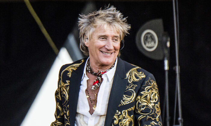 Rod Stewart performs astatine  the New Orleans Jazz and Heritage Festival connected  Apr. 28, 2018. (Amy Harris/Invision/AP)