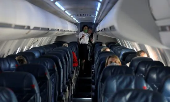 Regional Carrier SkyWest Cancels 700 US Flights Over Technical Woes