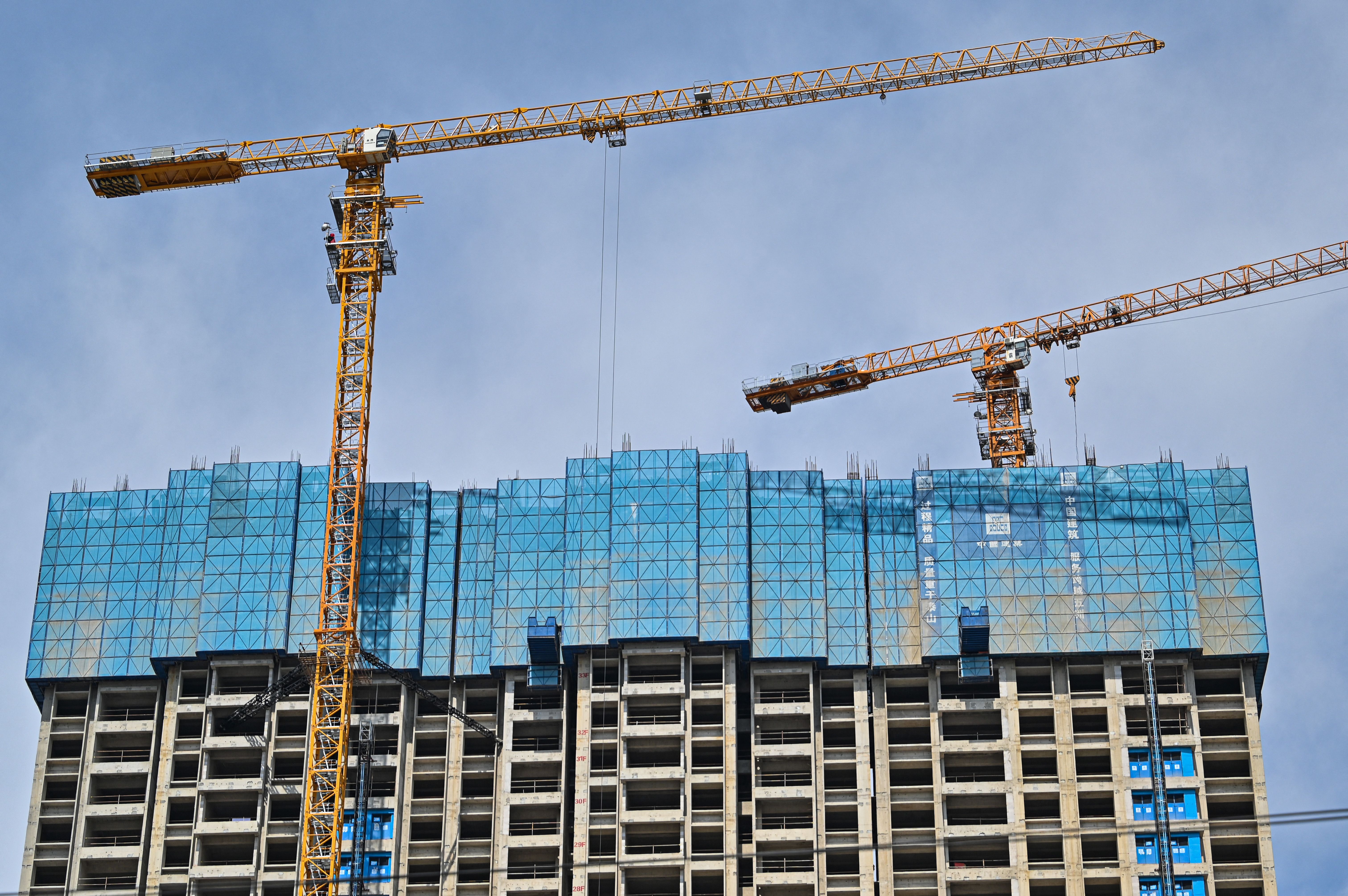 Chinese Property Developers Funding Plummets Amid Deepening Liquidity Crunch - Vimarsana News