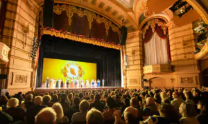 Men of God and Scientist Find Meaningful Values in Shen Yun