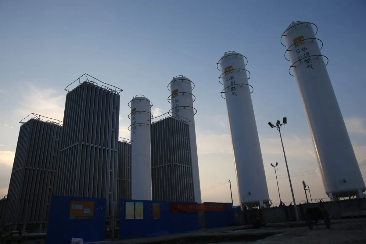 The liquefied natural gas (LNG) storage facility of China Resources Gas in Xiangyang, Hubei Province of China on July 14, 2018. (Wang Hu/VCG)