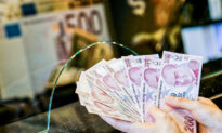 Turkish Lira Dives Deeper After Erdogan Seeks Expulsions
