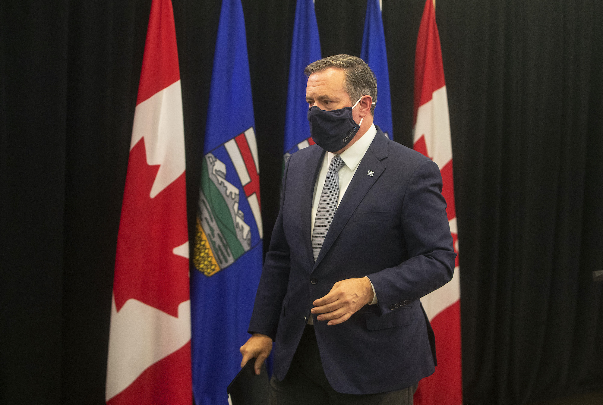 Albertans Vote to Scrap Equalization - Vimarsana News