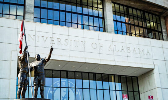 To Retain Federal Funding, University of Alabama and Auburn University Say Employees Must Get Vaccinated
