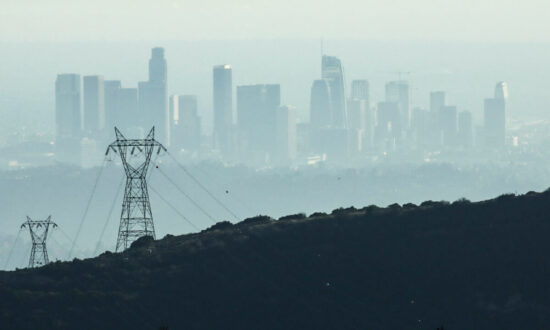 Smelly Air in Los Angeles Leads to Violations for Flavoring Firm