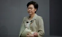 Hong Kong to Tighten COVID-19 Rules, Hopes China Reopens