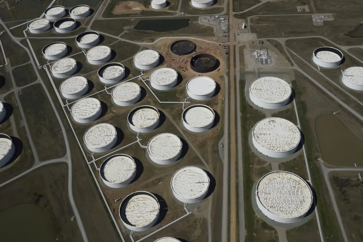 Crude oil storage tanks are seen from above at the Cushing oil hub, in Cushing, Okla., on March 24, 2016. (Nick Oxford/Reuters)