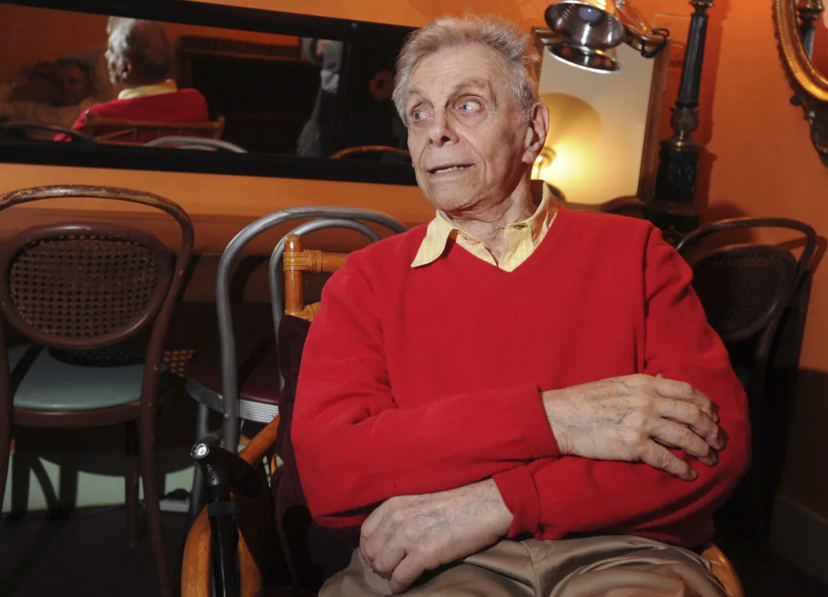 Comedian Mort Sahl speaks to people off-camera in a private room at the Throckmorton Theatre in Mill Valley, Calif., on Aug. 14, 2014. (Josh Edelson/Reuters)