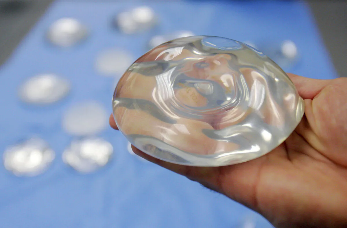 A silicone gel breast implant is shown at Mentor Corp., a subsidiary of Johnson & Johnson, in Irving, Texas on Dec. 11, 2006.  (Donna McWilliam/AP Photo/file)