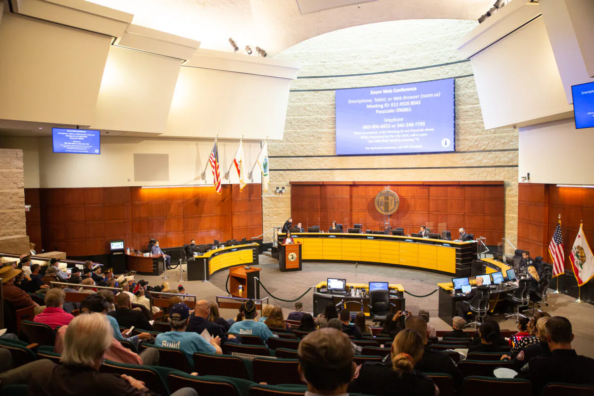 The Irvine City Council holds a meeting in Irvine, Calif., on Oct. 26, 2021. (John Fredricks/The Epoch Times)