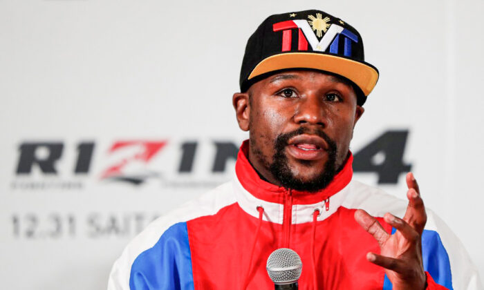 Undefeated boxer Floyd Mayweather Jr. of the U.S. attends a news conference to announce he is joining Japanese Mixed Martial Arts promotional company Rizin Fighting Federation, in Tokyo, Japan, on Nov. 5, 2018. (Issei Kato/Reuters)