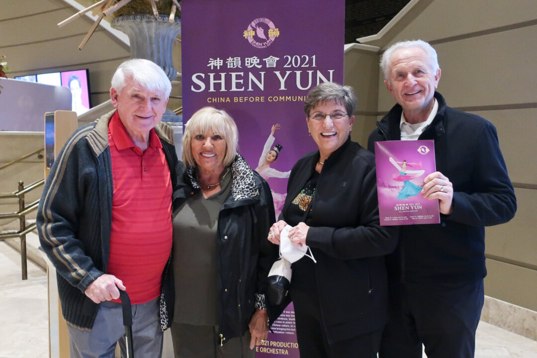 Wally and Pam Herger (R) and friends at the Shen Yun Performing Arts performance at Gallo Center for the Arts – Mary Stuart Rogers Theater, on Oct. 26, 2021. (Qian Zhang/The Epoch Times)