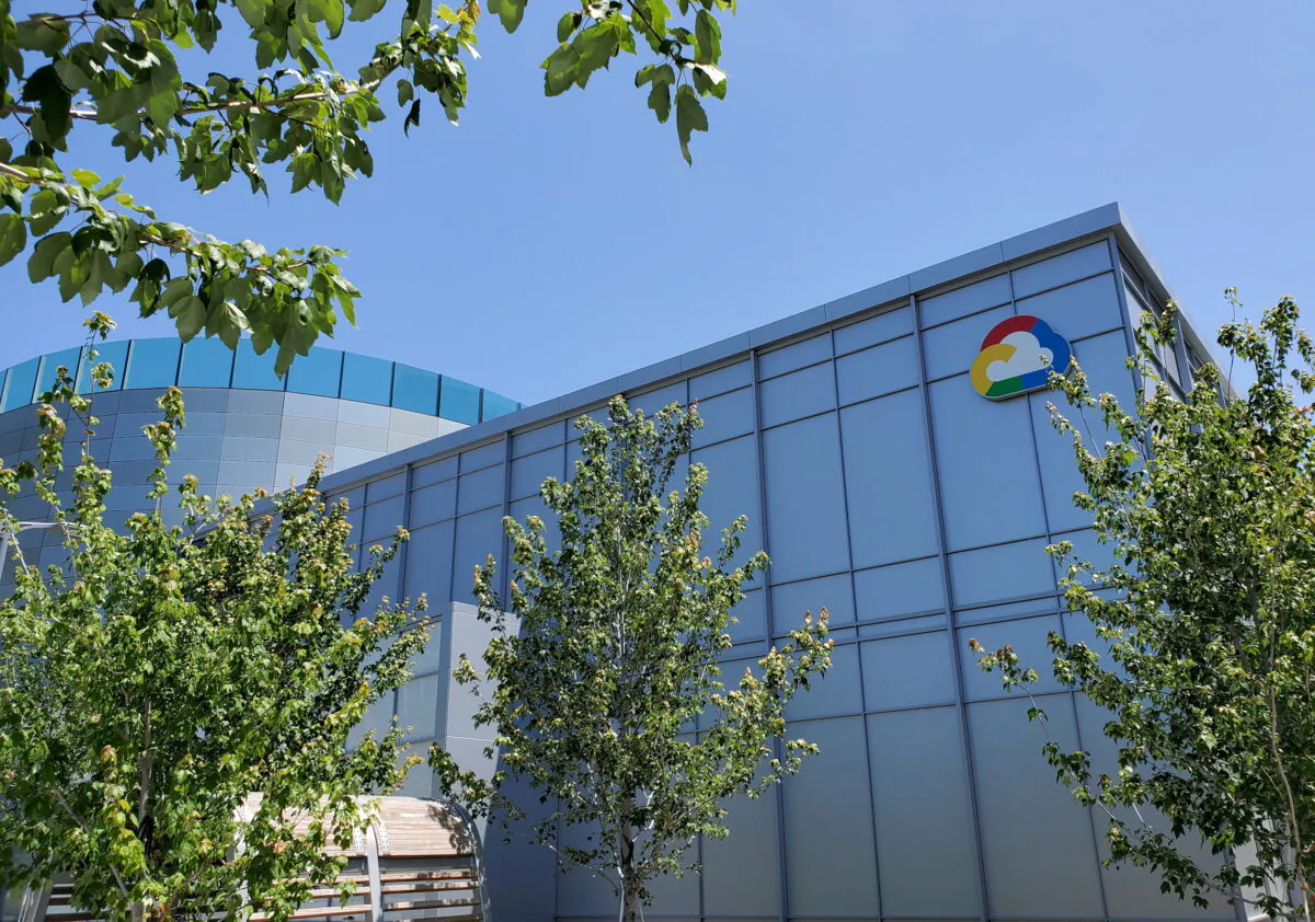 A Google Cloud logo outside the Google Cloud computing unit's headquarters at the Moffett Place office complex in Sunnyvale, California, on June 19, 2019. (Paresh Dave/Reuters)