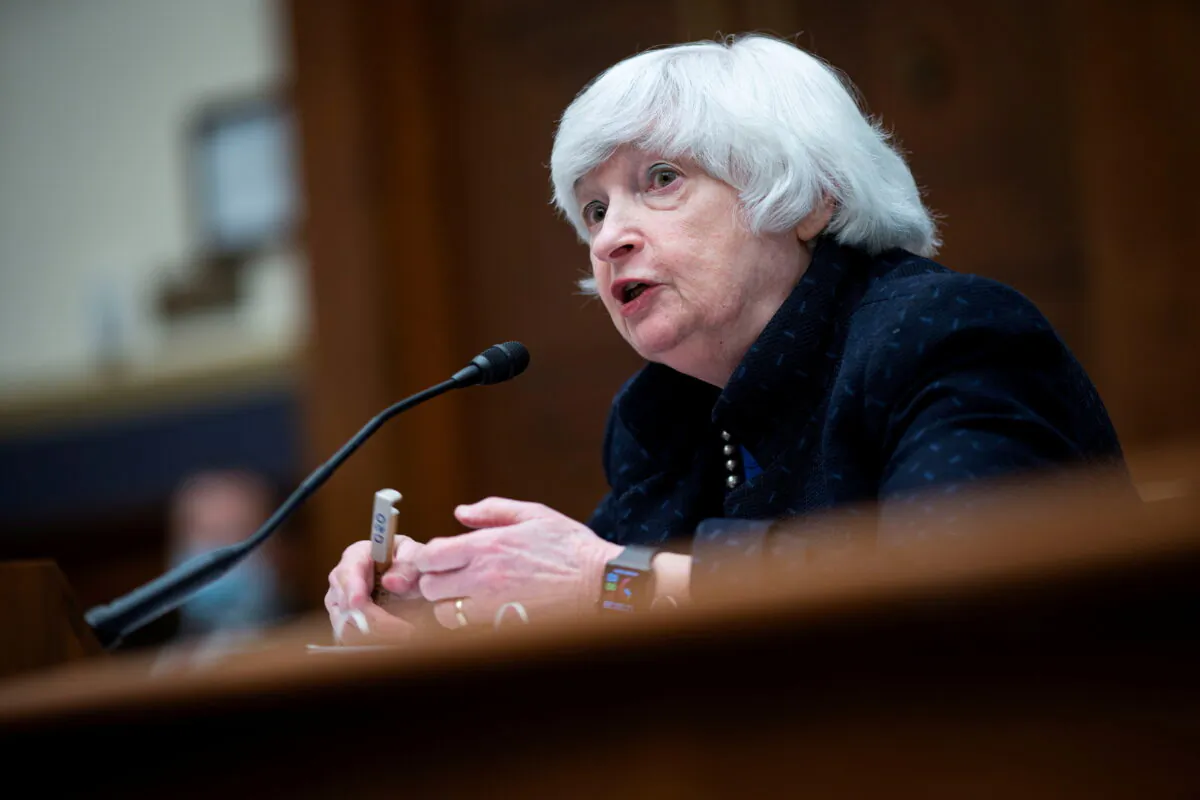 Treasury Secretary Janet Yellen attends the House Financial Services Committee hearing in Washington, on Sept. 30, 2021. (Al Drago/Pool via Reuters)