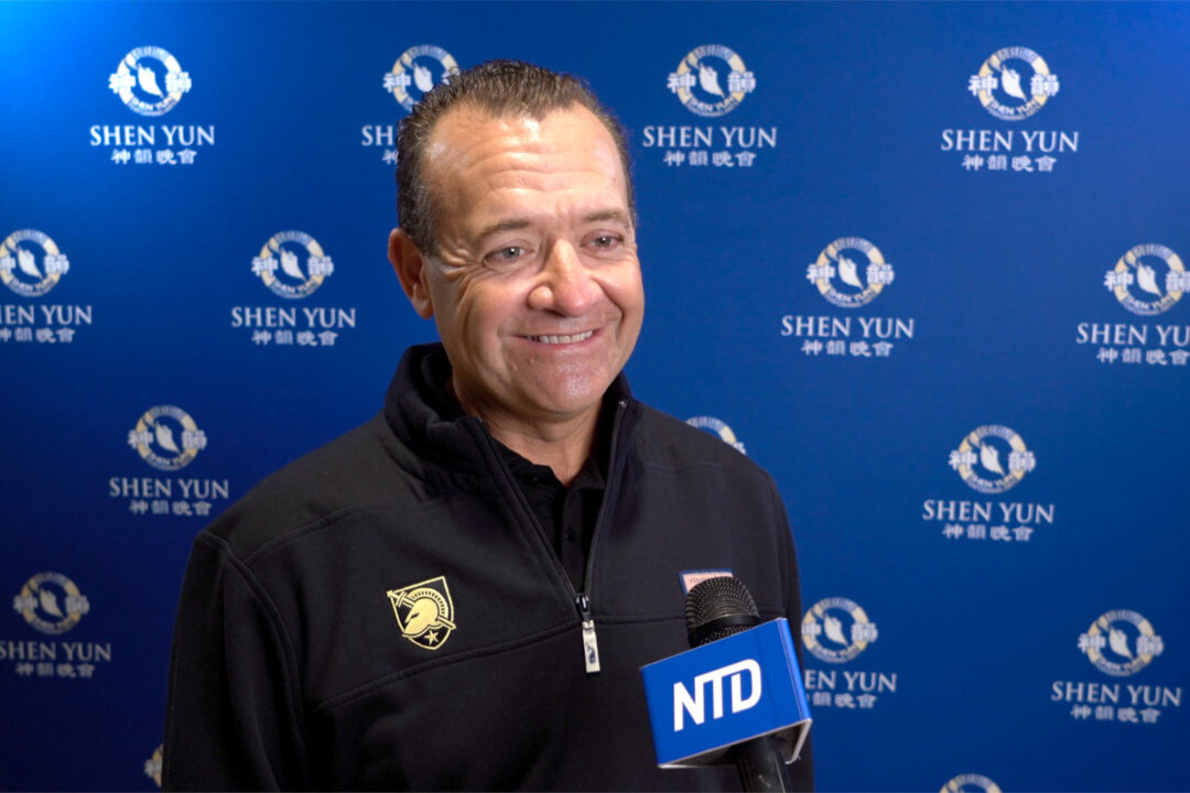 Victor Barraza at the Shen Yun Performing Arts performance at Gallo Center for the Arts – Mary Stuart Rogers Theater, on Oct. 27, 2021. (NTD Television)