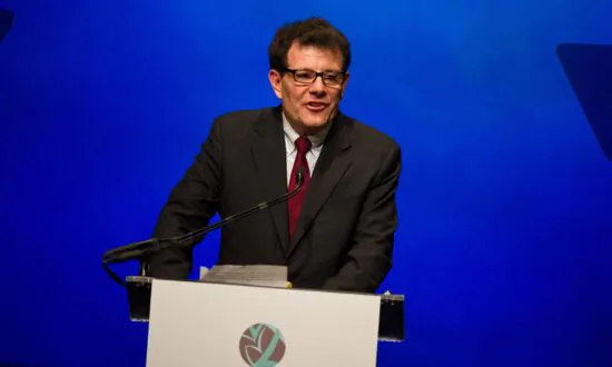 Former NYT Columnist Nicholas Kristof Announces Run for Oregon Governor