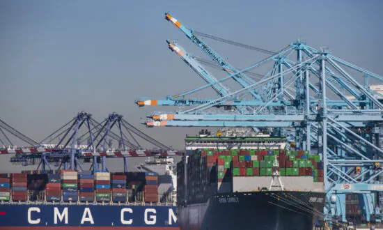 Supply Chain Woes to Worsen in Summer Months: Trucking Company