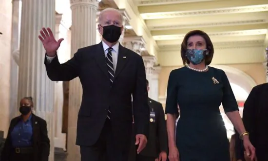 A Tax Gift to the Rich Divides Democrats