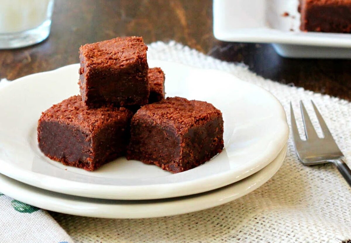 The ratio of chocolate to flour in this recipe is wildly out of balance (chocolate wins), which yields a rich and dense brownie. (Lynda Balslev for Tastefood)