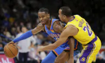 Gilgeous-Alexander, Thunder Rally From 26 Down to Top Lakers