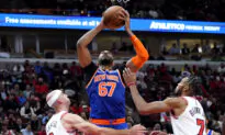Walker, Knicks Hang On, Deal Bulls First Loss 104–103