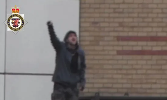 UK: ‘Kill the Bill’ Rioter Convicted of Arson for Torching Police Vans