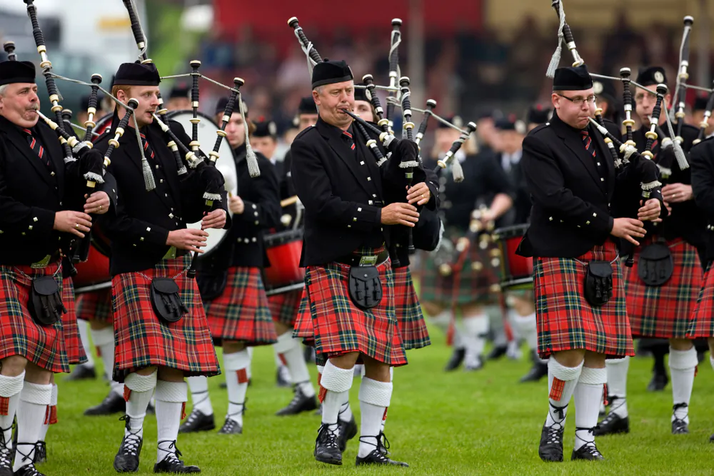 Bagpipers near Glasgow in Scotland. (Steve Allen/ Shutterstock)