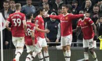 Solskjær Gets Vital Win for United; City, Liverpool Setbacks