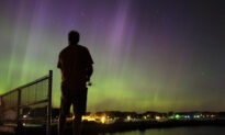 To Star Gazers: Fireworks Show Called Northern Lights Coming