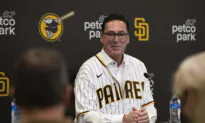 Bob Melvin Gets 3-year Contract to Manage Padres