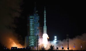 China, Russia Could Launch ‘Space Pearl Harbor’ on Aging US Satellites: Expert