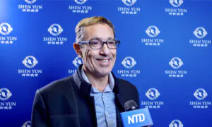Psychotherapist Finds Himself ‘Changed Forever’ After Shen Yun