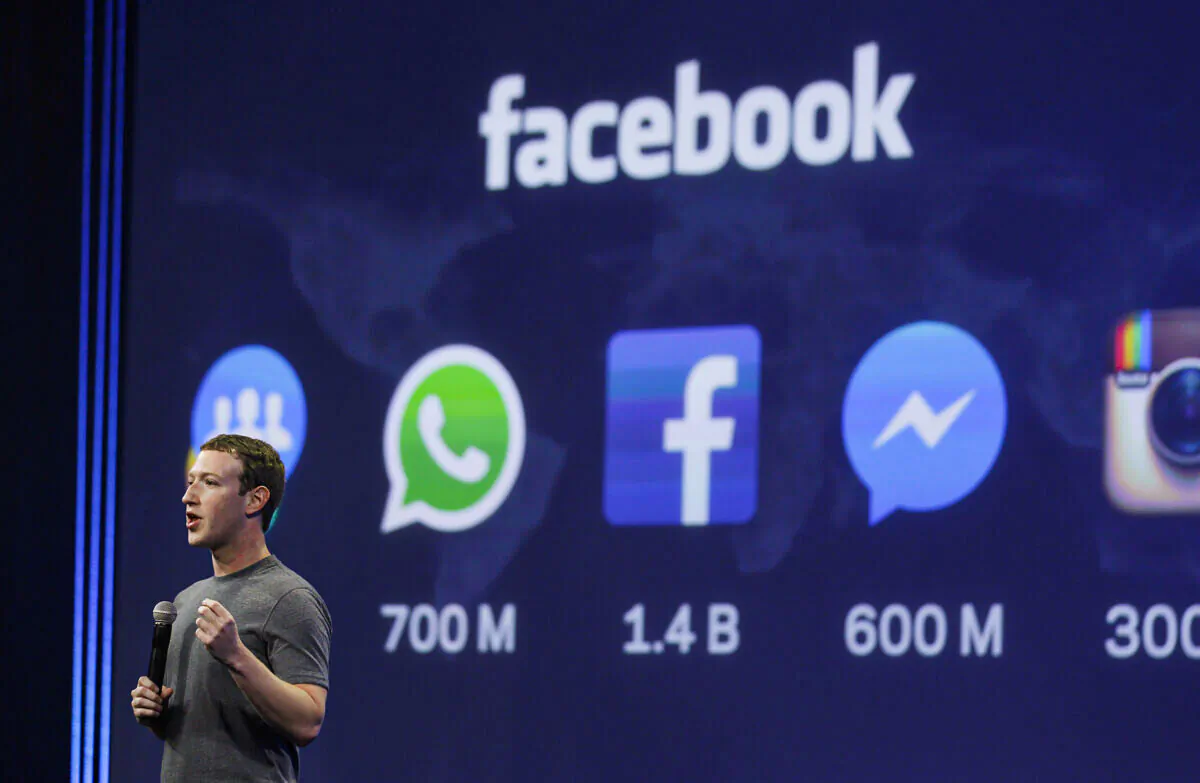 CEO Mark Zuckerberg gives the keynote address during the Facebook F8 Developer Conference in San Francisco on March 25, 2015. (Eric Risberg/AP Photo)