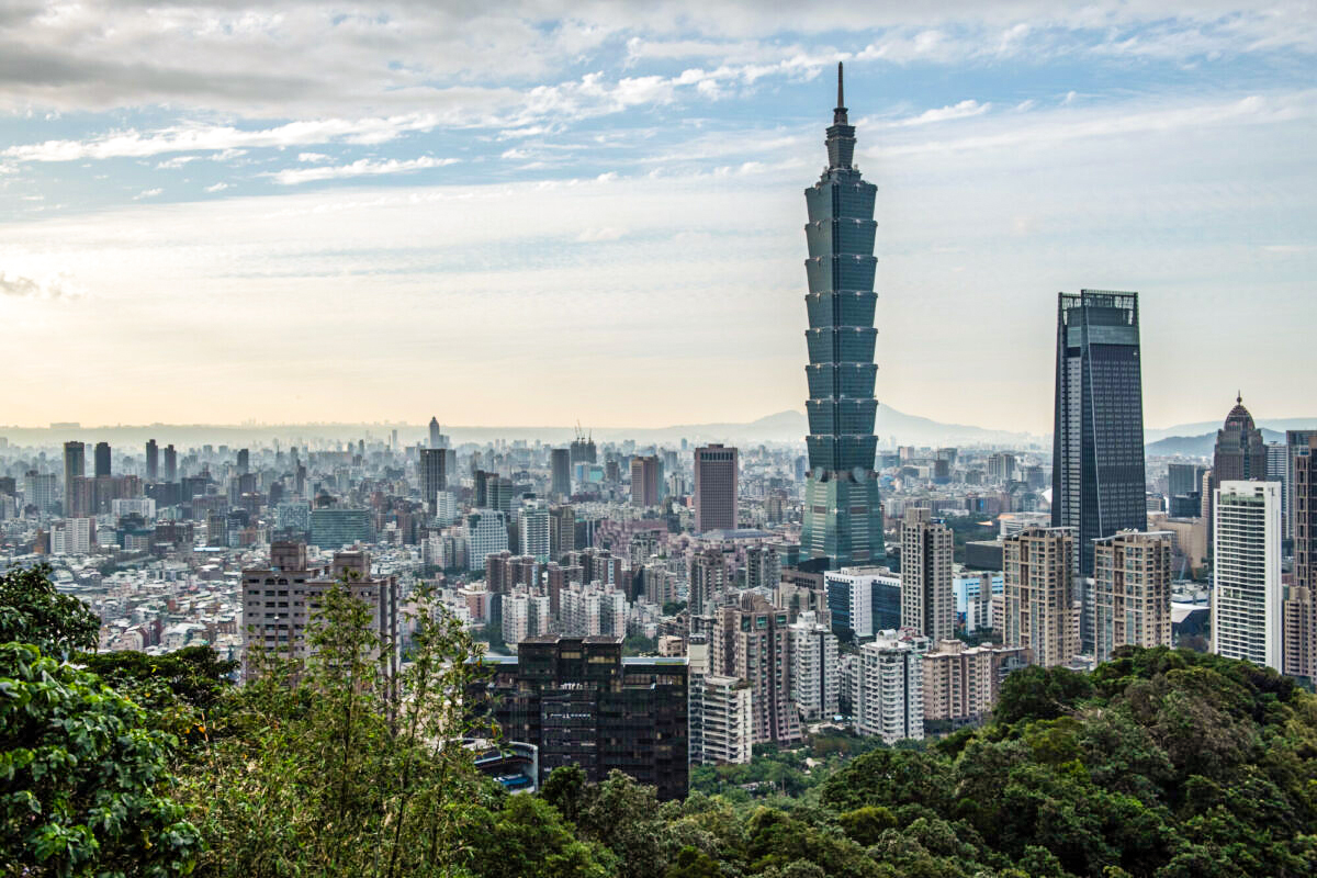 Taiwan Stock Market Hits New High As Economy Performs Best Since 2010 - Vimarsana News