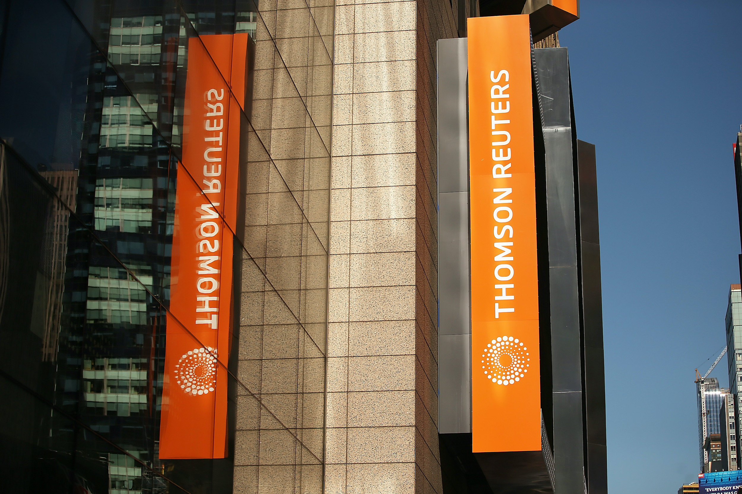 Thomson Reuters Q4 Top-Line Beats Consensus Backed by 'Big 3' Segments; Hikes Dividend - Vimarsana News