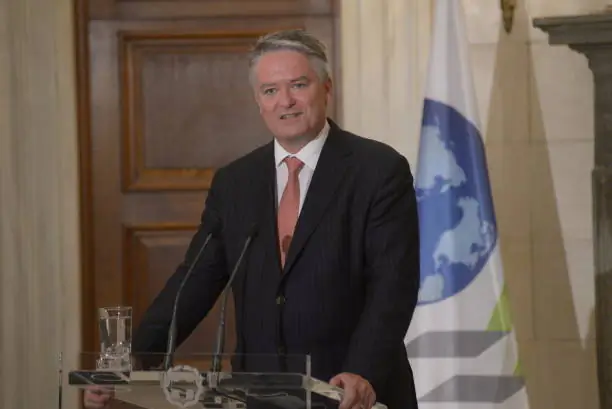 Head of OECD Calls for Global Carbon Pricing