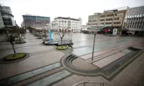 Euro Zone Unemployment Eases to 7.4 Percent in September as Expected